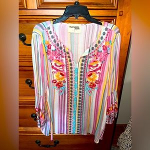 Colorful boutique top